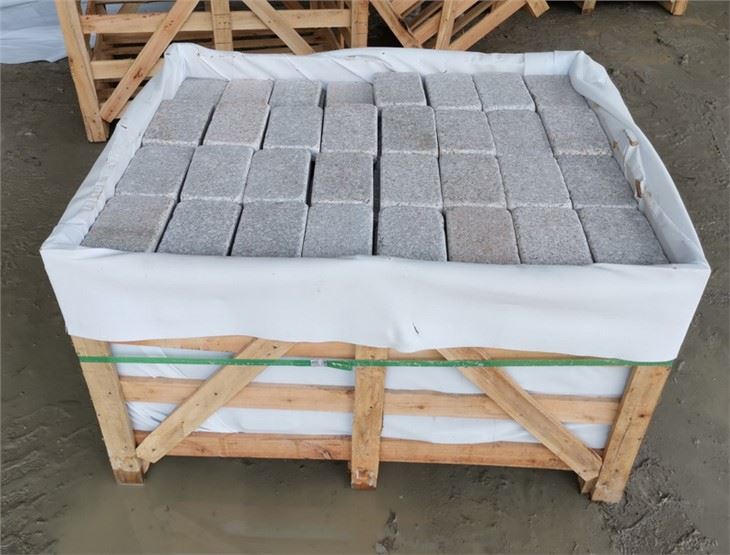 Yellow Granite cobbles