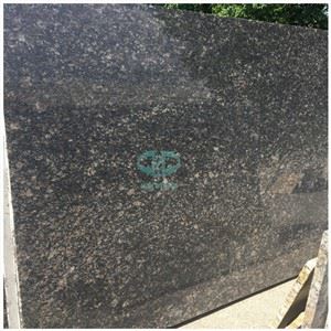 Safīra zilā granīta plāksne