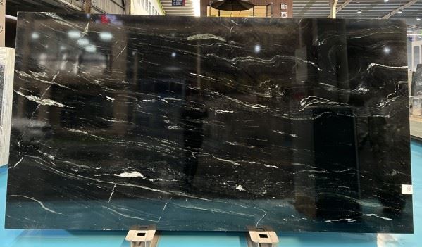 Black Quartzite Slabs For Wall