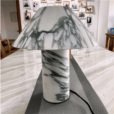 Marmora LED galda lampa